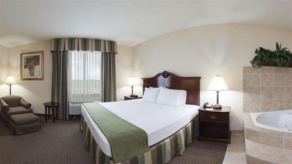 Holiday Inn Express Hotel & Suites Woodward Hwy 270 By Ihg מראה חיצוני תמונה