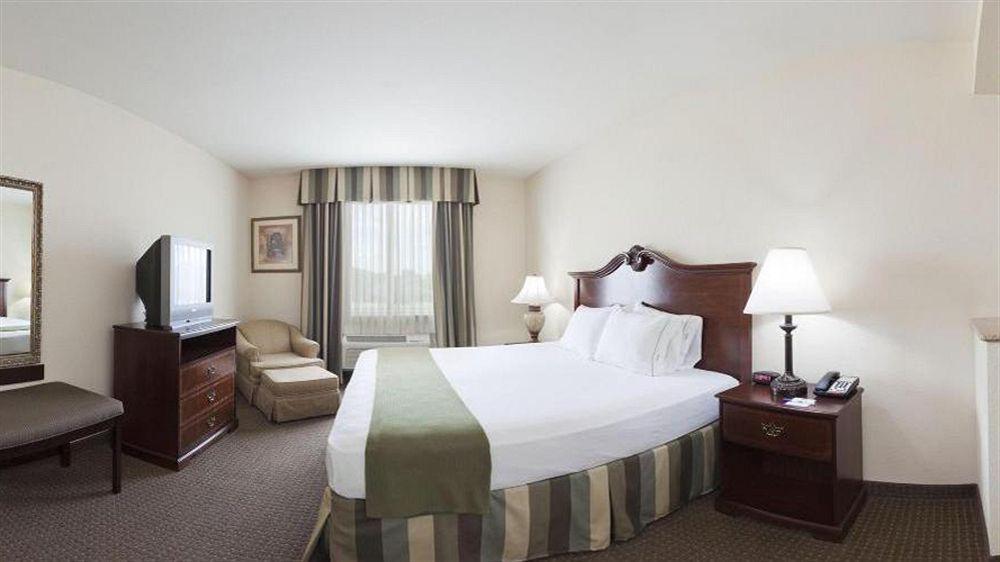 Holiday Inn Express Hotel & Suites Woodward Hwy 270 By Ihg מראה חיצוני תמונה