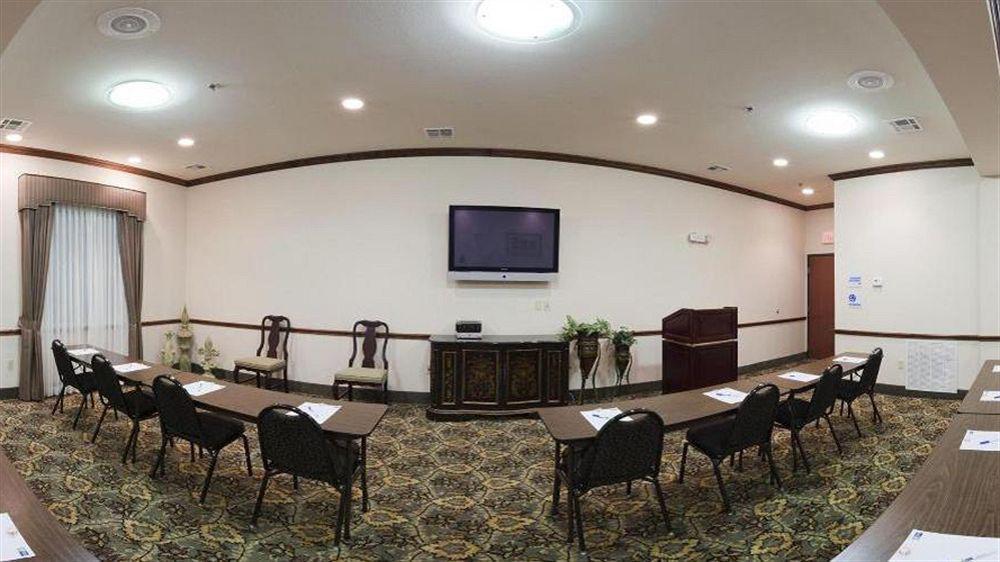 Holiday Inn Express Hotel & Suites Woodward Hwy 270 By Ihg מראה חיצוני תמונה