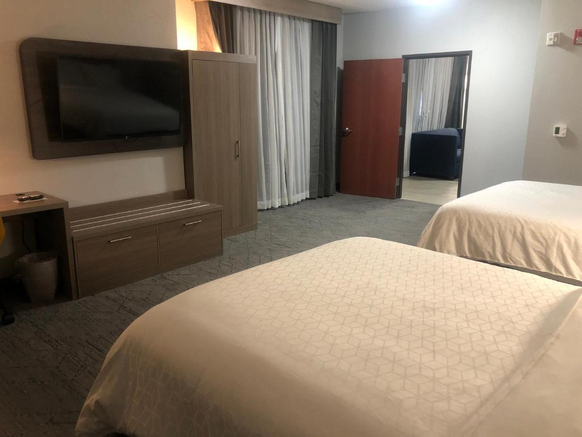 Holiday Inn Express Hotel & Suites Woodward Hwy 270 By Ihg מראה חיצוני תמונה