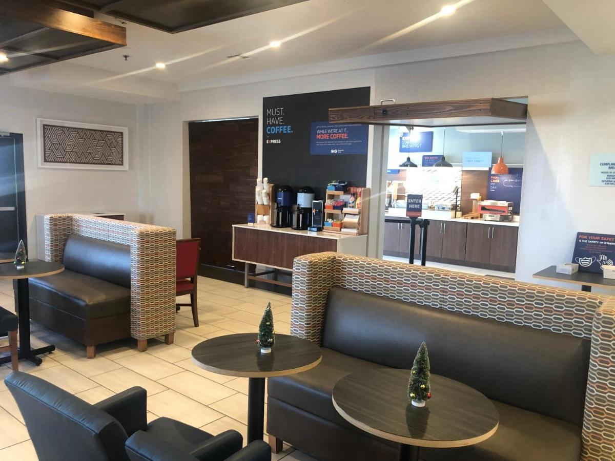 Holiday Inn Express Hotel & Suites Woodward Hwy 270 By Ihg מראה חיצוני תמונה