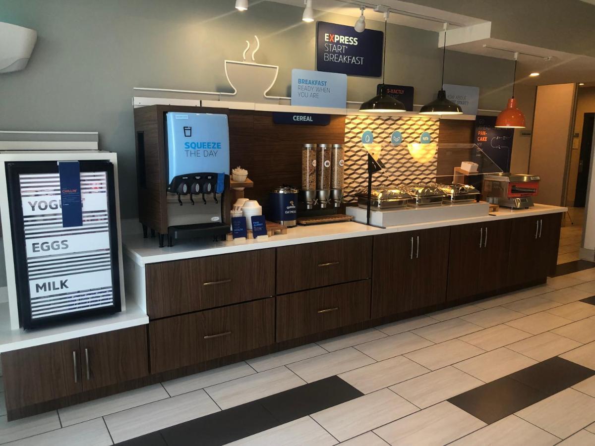 Holiday Inn Express Hotel & Suites Woodward Hwy 270 By Ihg מראה חיצוני תמונה
