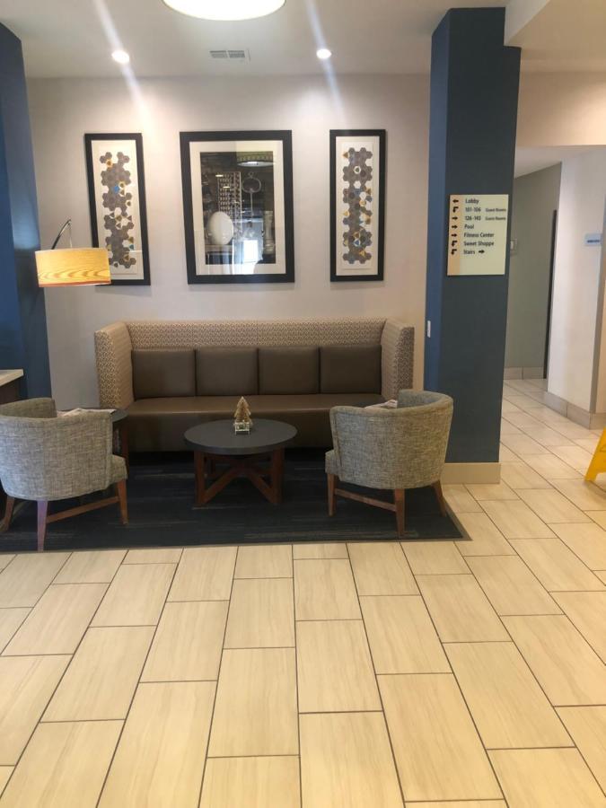 Holiday Inn Express Hotel & Suites Woodward Hwy 270 By Ihg מראה חיצוני תמונה