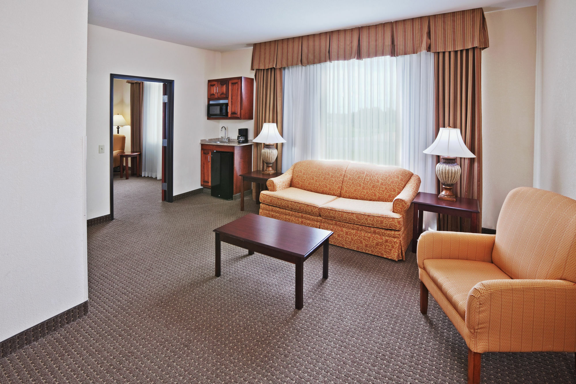Holiday Inn Express Hotel & Suites Woodward Hwy 270 By Ihg מראה חיצוני תמונה